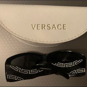Versace Sunglasses the iconic key in crystals